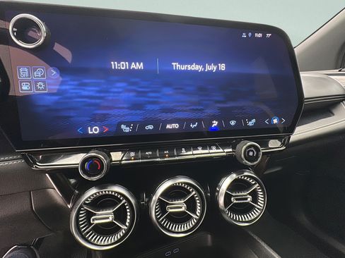 Used 2024 Chevrolet Blazer EV LT AWD/4WD image 19