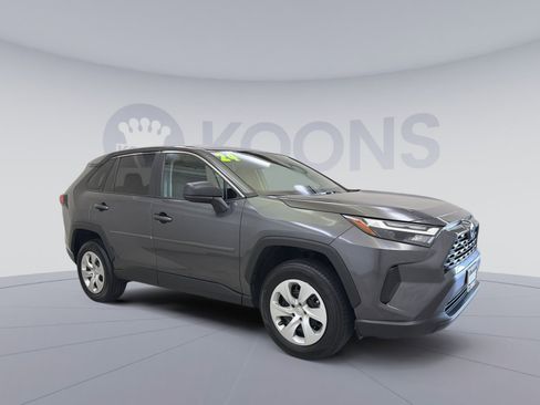 Used 2024 Toyota RAV4 LE AWD/4WD image 12