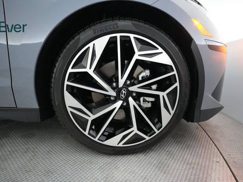Used 2023 Hyundai Ioniq 6 SEL RWD image 19