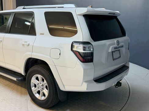 Used 2016 Toyota 4Runner SR5 Premium image 20