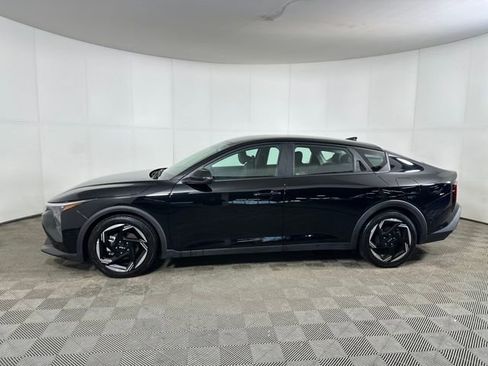 Used 2025 Kia K4 EX image 6