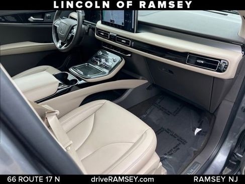 Used 2023 Lincoln Nautilus AWD w/ Premium Package image 23