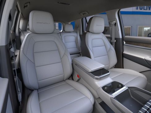 New 2026 GMC Terrain Denali w/ LPO, Floor Liner Package image 50