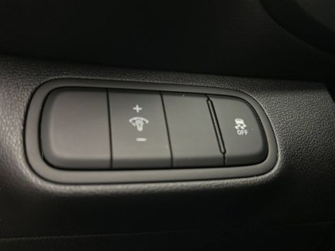 Certified 2023 Hyundai Venue SEL FWD image 29