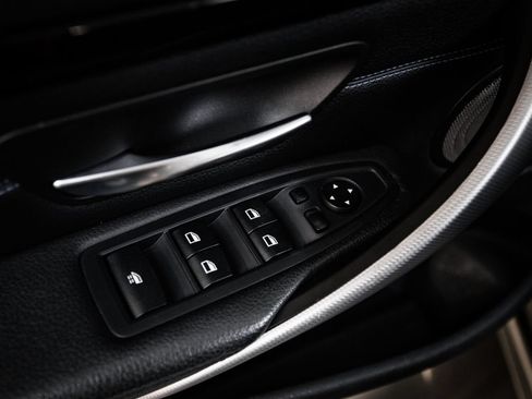 Used 2014 BMW 435i Convertible RWD image 22