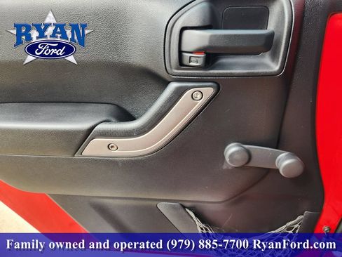 Used 2012 Jeep Wrangler Sport AWD/4WD image 15
