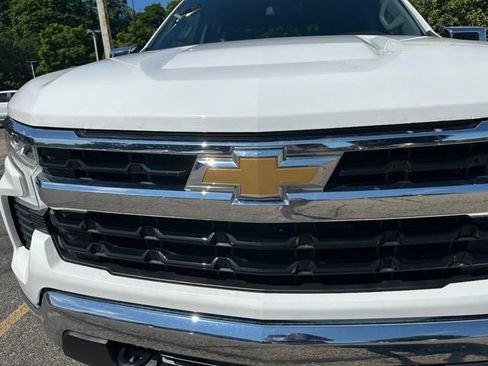 Certified 2024 Chevrolet Silverado 1500 LT AWD/4WD image 11