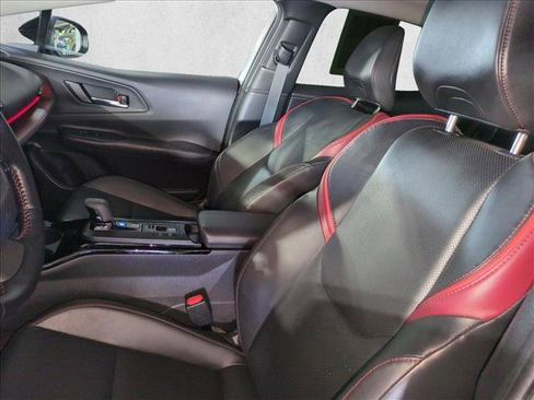 Used 2023 Toyota Prius Prime Premium FWD image 18