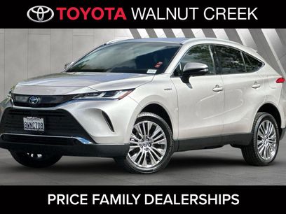 Certified 2021 Toyota Venza XLE w/ Carpet Mat Package (TMS)