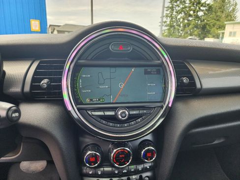Used 2017 MINI Cooper 2-Door Hardtop FWD image 22