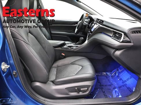 Used 2018 Toyota Camry XSE FWD image 25