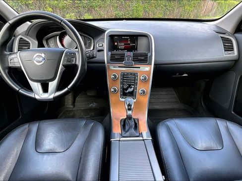 Used 2017 Volvo XC60 T5 Inscription w/ Preferred Option Package AWD/4WD image 20