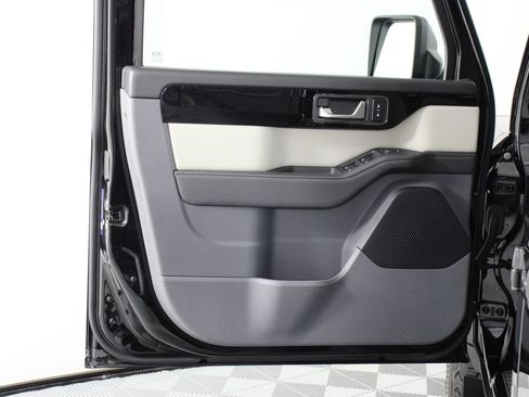 Used 2025 INEOS Grenadier AWD/4WD image 17