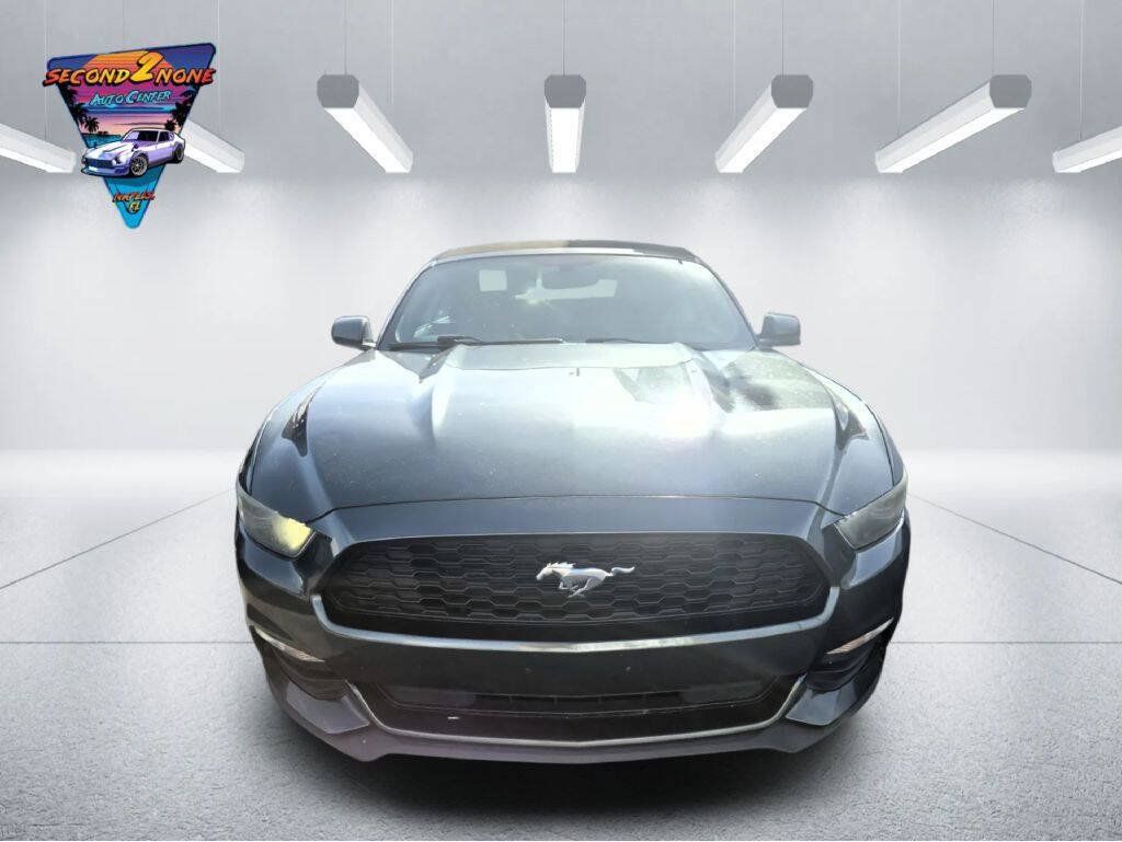 Used 2015 Ford Mustang Convertible RWD image 2