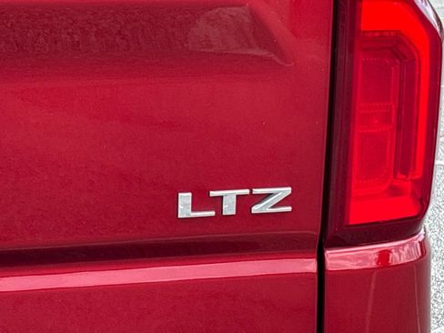 Used 2023 Chevrolet Silverado 1500 LTZ w/ LTZ Convenience Package II AWD/4WD image 23