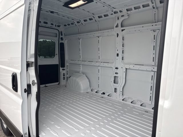 New 2026 RAM ProMaster 2500 w/ Premium Convenience Group FWD image 13