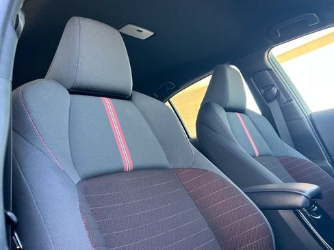 Certified 2025 Toyota Corolla SE w/ Convenience Package FWD image 18