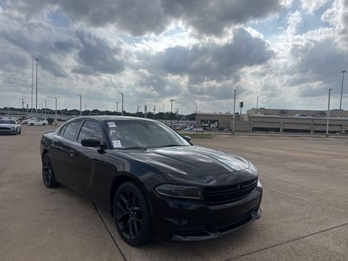 Used 2023 Dodge Charger SXT w/ Blacktop Package image 1