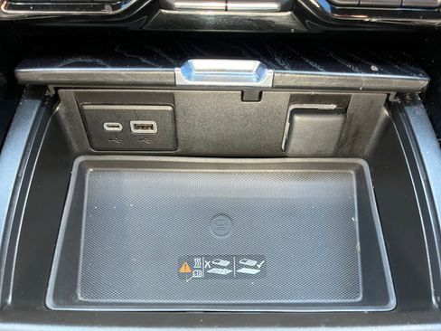 Used 2021 GMC Yukon Denali w/ LPO, Illumination Package image 19