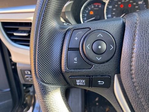 Used 2016 Toyota Corolla LE image 19