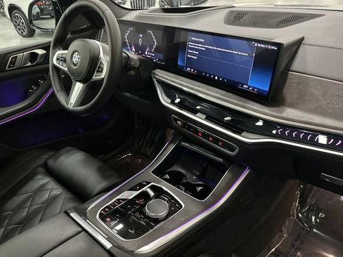 Used 2024 BMW X5 xDrive40i w/ M Sport Package AWD/4WD image 18