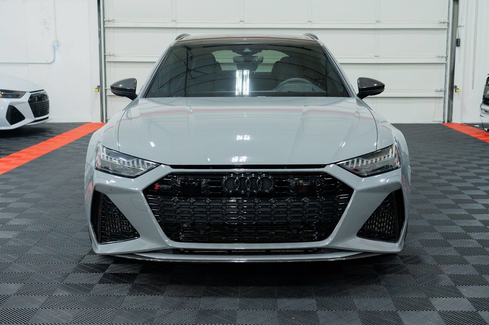 Used 2022 Audi RS 6 w/ Carbon Optic Package AWD/4WD image 2