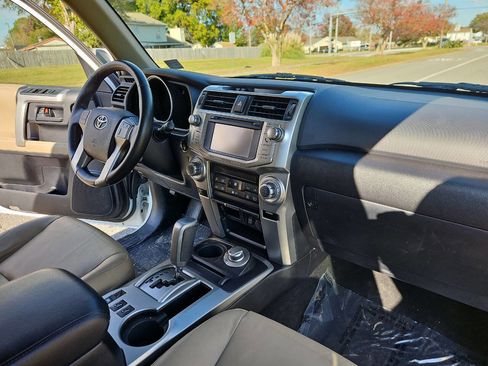 Used 2012 Toyota 4Runner Limited image 15