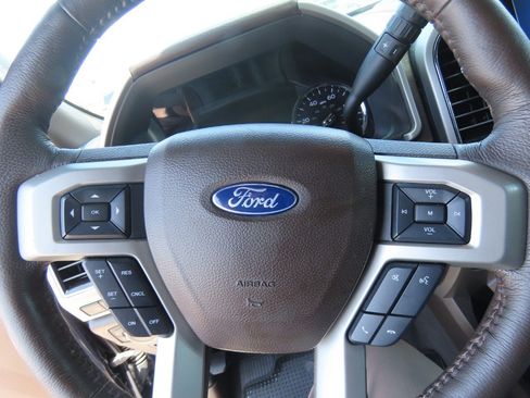 Used 2022 Ford F250 King Ranch w/ King Ranch Ultimate Package AWD/4WD image 24