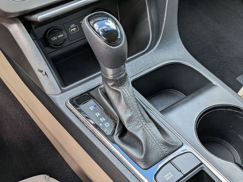 Used 2016 Hyundai Sonata SE FWD image 14