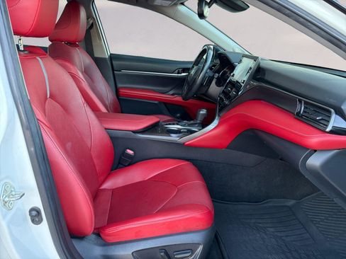 Used 2021 Toyota Camry XSE image 15