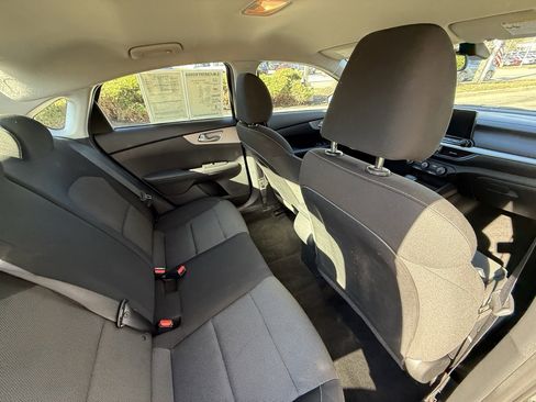 Used 2023 Kia Forte LXS image 35
