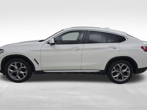 Certified 2025 BMW X4 xDrive30i w/ Premium Package image 6