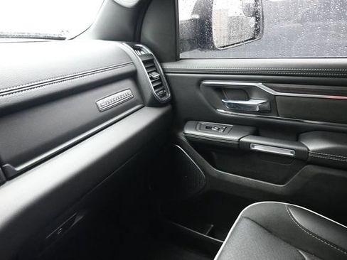 Used 2025 RAM 1500 Laramie w/ Sport Appearance Package AWD/4WD image 9