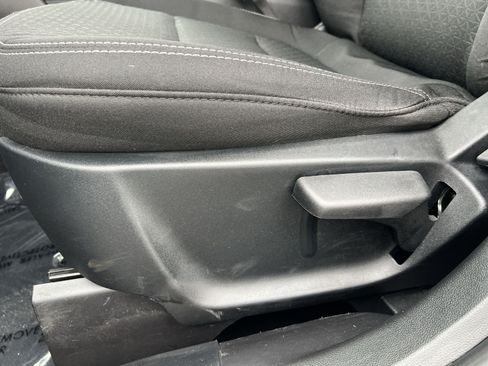 Used 2025 Ford Escape Active AWD/4WD image 14