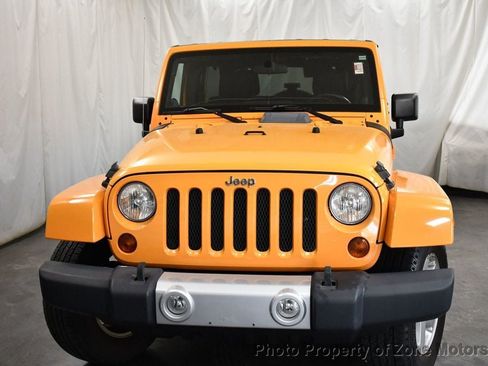 Used 2012 Jeep Wrangler Unlimited Sahara image 4
