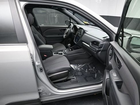 Used 2025 Subaru Forester Premium image 17