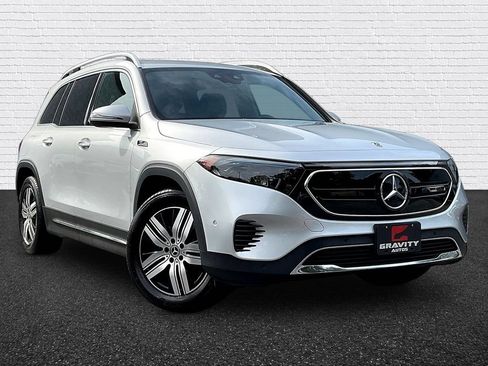 Used 2022 Mercedes-Benz EQB 300 4MATIC w/ Exclusive Package image 3