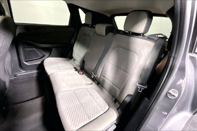 Used 2022 Ford Escape SE FWD image 29