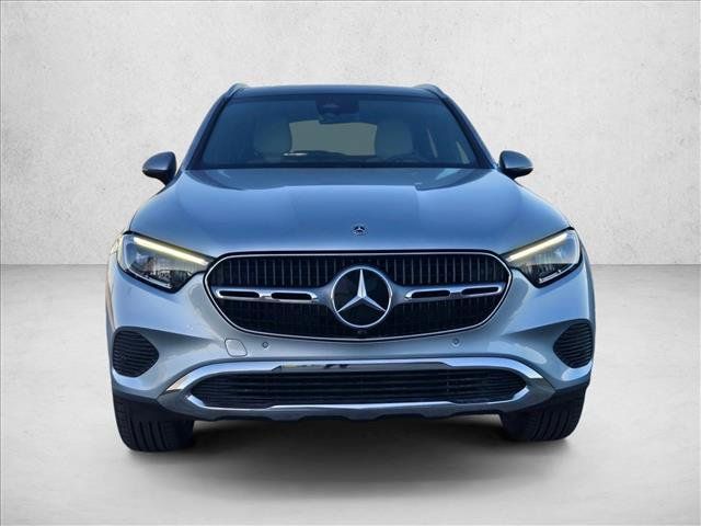 Certified 2026 Mercedes-Benz GLC 300 image 2