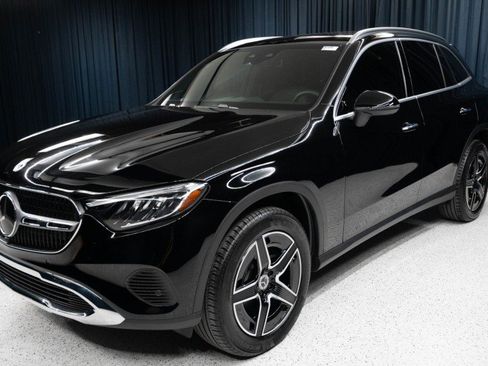 Certified 2026 Mercedes-Benz GLC 300 4MATIC image 1