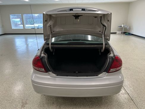 Used 2007 Ford Taurus SEL image 10