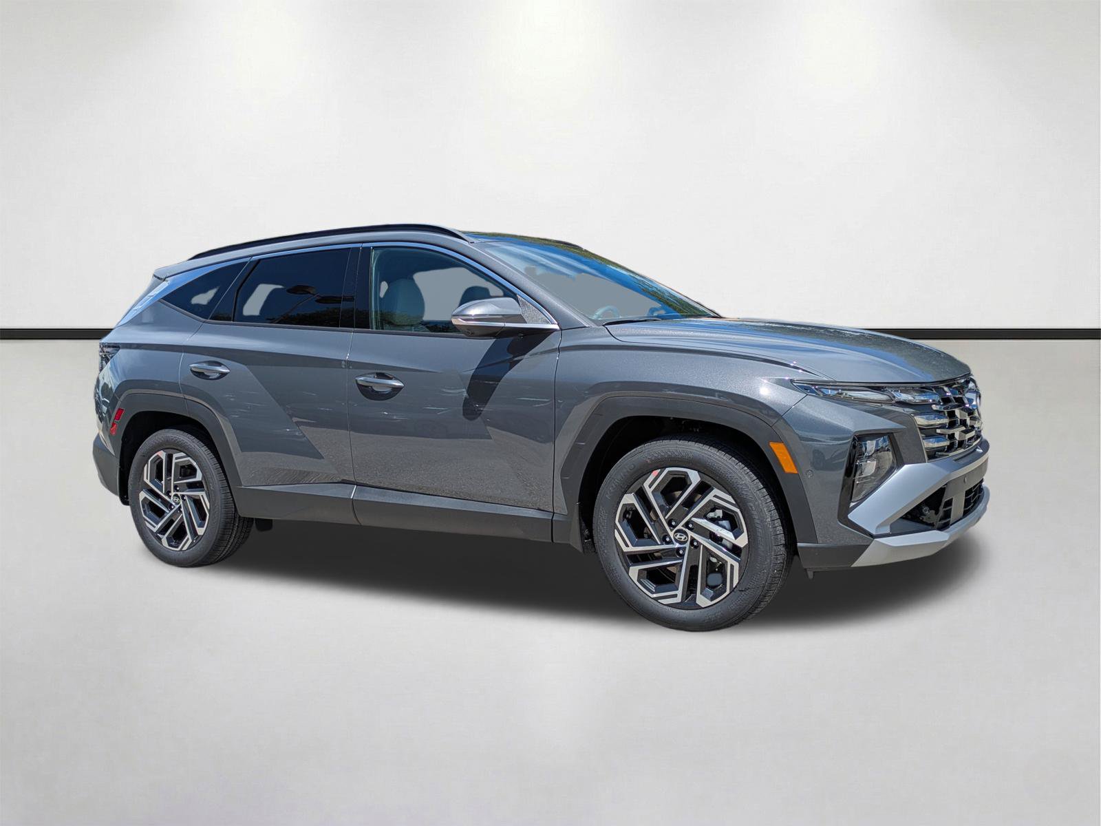 New 2026 Hyundai Tucson Limited w/ Tow & Go Package FWD image 2