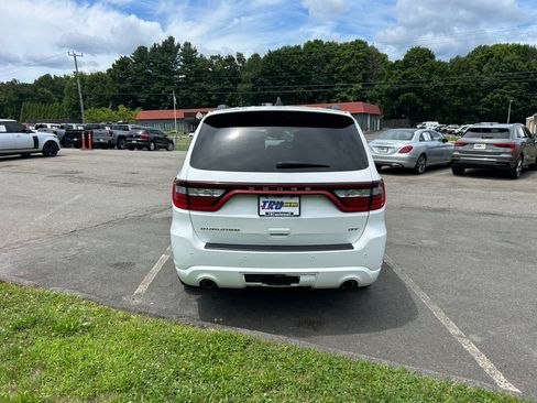 Used 2024 Dodge Durango GT RWD image 5