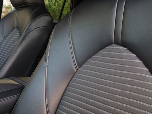 Used 2023 Toyota Highlander XSE image 21