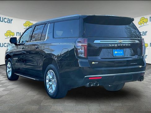 Used 2024 Chevrolet Suburban Premier image 4