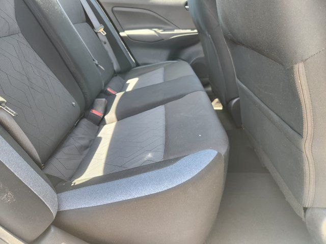 Used 2025 Nissan Versa SV FWD image 29