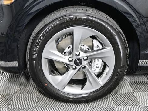 New 2026 Genesis GV70 2.5T Advanced AWD/4WD image 12