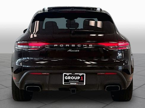Used 2022 Porsche Macan AWD/4WD image 4