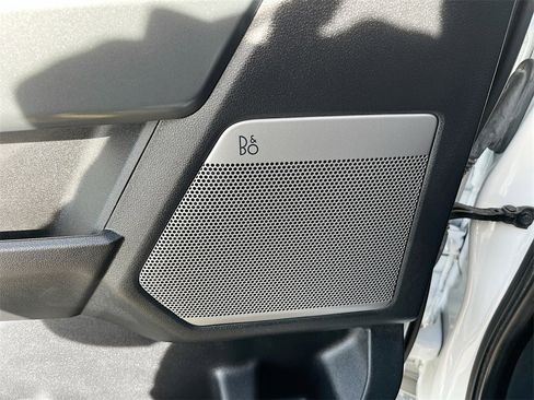 Used 2022 Ford F150 Lariat w/ Equipment Group 501A Mid image 19