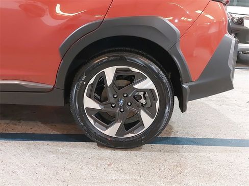 Certified 2025 Subaru Crosstrek 2.5i Limited w/ Crosstrek Mirror Package image 32